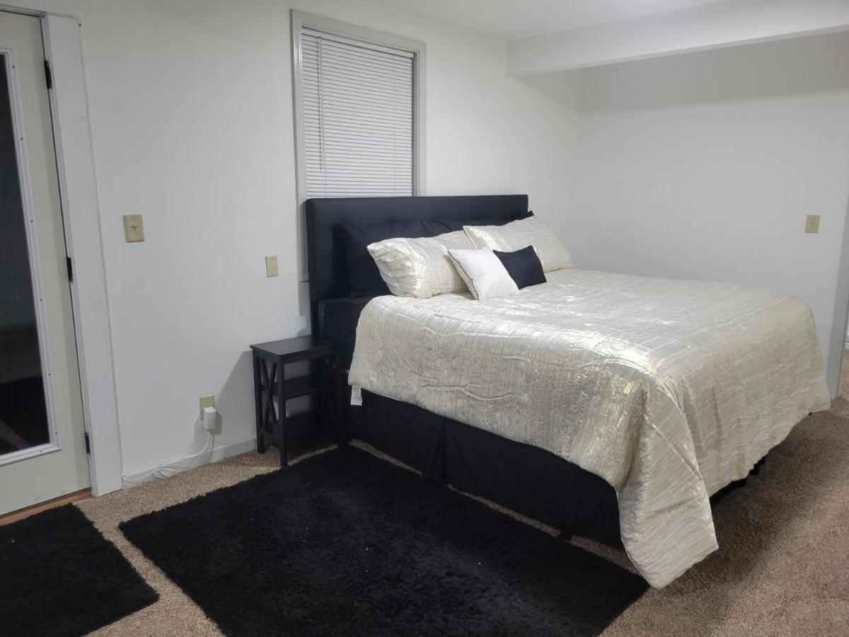 Shared Guest House With Private Rooms أتلانتا المظهر الخارجي الصورة