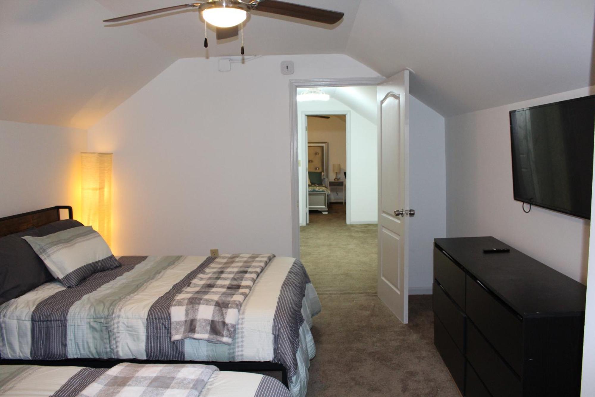 Shared Guest House With Private Rooms أتلانتا المظهر الخارجي الصورة